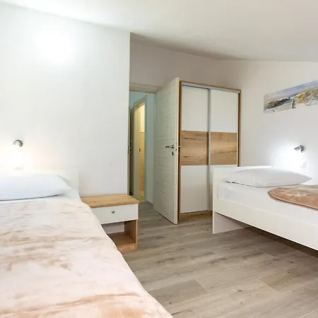 Augustinovic Apartment Baska (Krk)