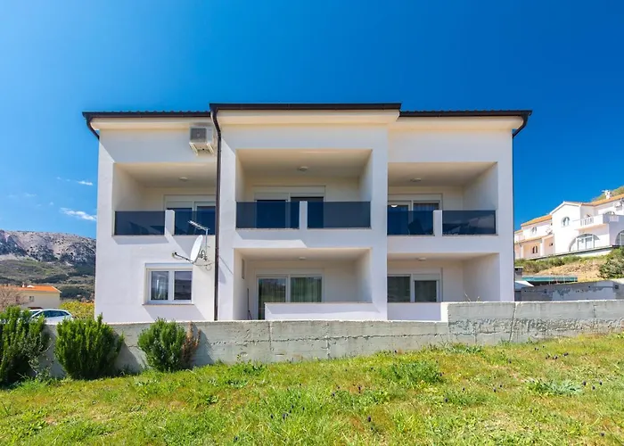 Augustinovic * Baška
