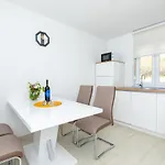Augustinovic Apartment